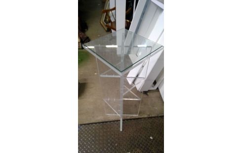 MESA DE SERVICIO PLEXIGLÁS