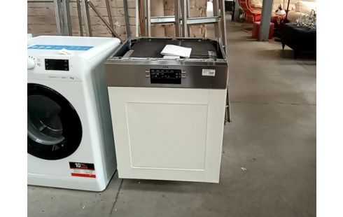 LAVE VAISSELLE ENCASTRABLE AEG 2 ans