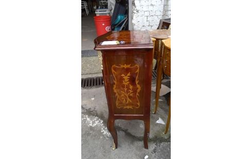 MEUBLE 4 TIROIRS DE STYLE