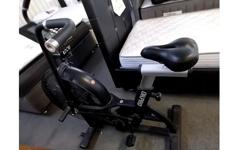 VELO D'APPARTEMENT AIR BIKE BOX OKPRO