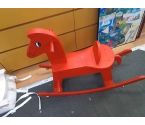 CHEVAL A BASCULE BOIS ROUGE