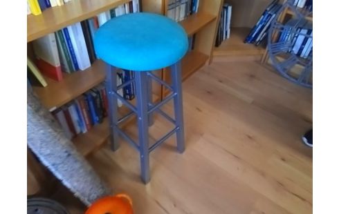 TABOURET DE BAR BLEU