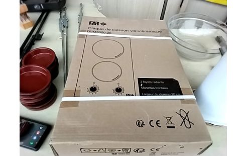 PLAQUE DE CUISSON FAR VITROCÉRAMIQUE NEUVE