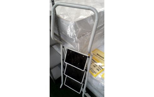 ESCABEAU BLANCHE METAL