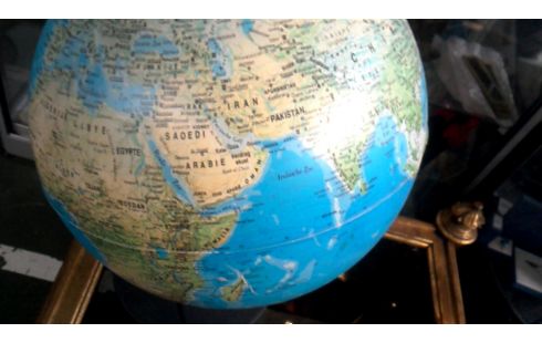 DECO-OBJECT WERELDBOL VERLICHT