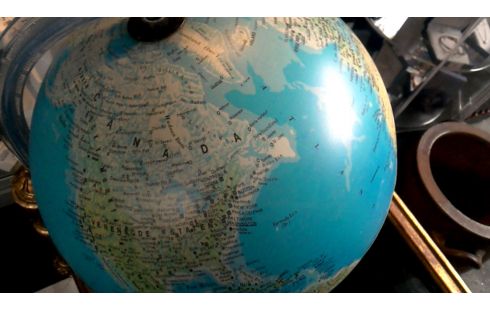 DECO-OBJECT WERELDBOL VERLICHT