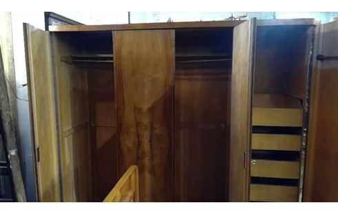 CHAMBRE ART DECO  COIFFEUSE LIT GARDE