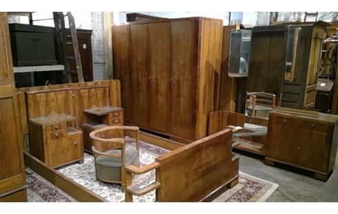 CHAMBRE ART DECO  COIFFEUSE LIT GARDE