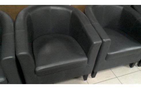 SILLÓN DE CUERO CLUB NEGRA IMITACIÓN CUERO LA UNIDAD