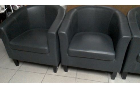SILLÓN DE CUERO CLUB NEGRA IMITACIÓN CUERO LA UNIDAD