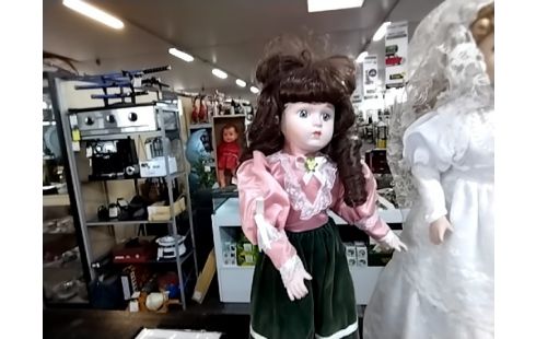 POUPEE THE HERITAGE MINT