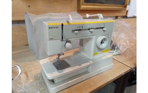 MACHINE A COUDRE SINGER + ACCESSOIRES