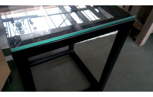 APARADOR NEGRO METAL HIELO