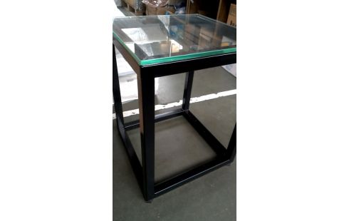 APARADOR NEGRO METAL HIELO