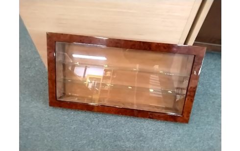 VITRINE A SUSPENDRE POUR MINIATURES