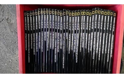 LOT 60 LIVRES  COSMOS