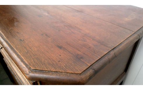 MUEBLE BAJO. ANTIGUO 2 PUERTAS 3 CAJONES