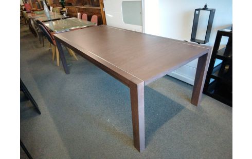 TABLE RECTANGULAIRE CHENE ET PLAQUAGE 220 CM