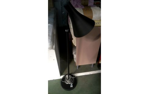 LAMP STAAND ZWART METAAL