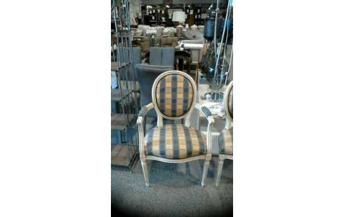 BUTACA. ESTILO LUIS XVI