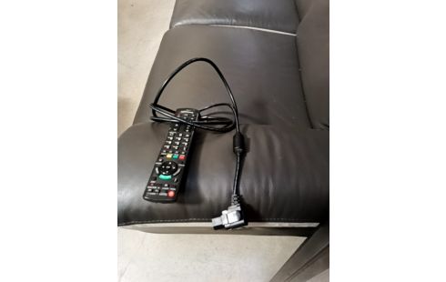 ECRAN PANASONIC  105CM+ ACC RSV