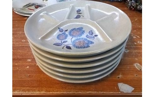 LOT D'ASSIETTES A FONDUE