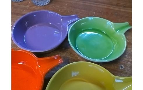 LOT DE 4  COUPELLES COLOREES