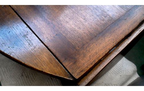 MESA DE SALÓN OVALADO ROBLE MACIZO