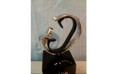 ARMREIF MIT UHR SILBERFARBEN 4 STEINE