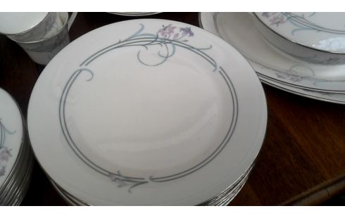 SERVIES ROYAL DOULTON