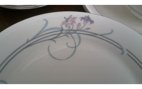 SERVIES ROYAL DOULTON