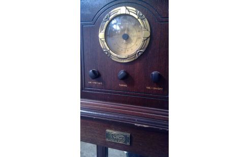 RADIO RETRO MEUBEL 