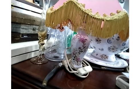 LAMPE PORCELAINE ROSE