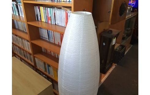 LAMPADAIRE PAPIER BLANC