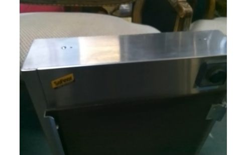 STERILISATEUR DE COUTEAUX DE CUISINE