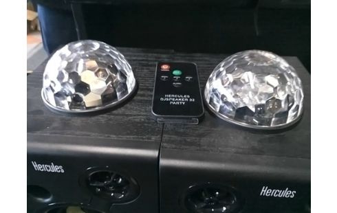 PAIRE D'ENCEINTES HERCULES AVEC TELECOMMANDE