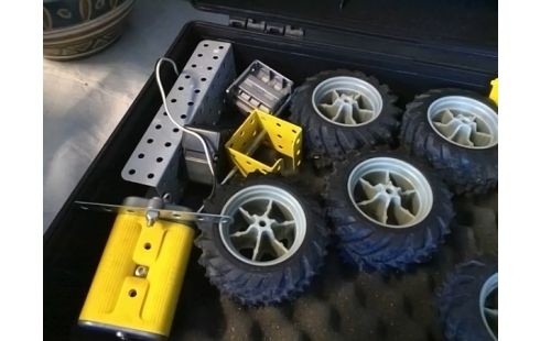 MECCANO PELLETEUSE AVEC CAISSE