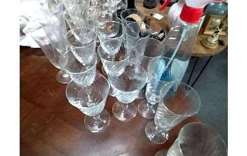 SERVICE DE VERRES 6F 6V 5V