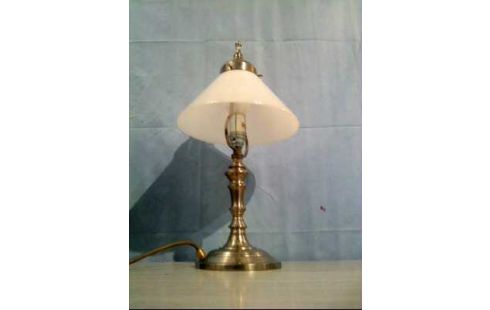 TISCHLAMPE GLASS WEISS METALLFUSS VINTAGE