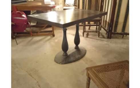 TABLE BISTROT PIED FONTE