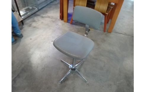CHAISE D'ATELIER PIVOTANTE