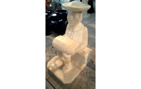 ESTATUA HOMBRE ASIENTO ALABASTRO ORIENTAL