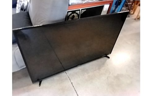 TELEVISEUR BRANDT 120CM PAS DE TÉLÉCOMMANDE TRACES ECRAN