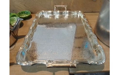 PLATEAU ORIENTAL CHROME