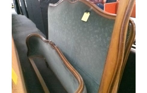 LIT 140X190 BOIS AVEC TISSU VERT (SANS SOMMIER)