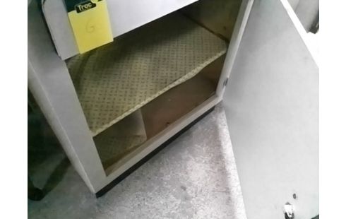 MEUBLE 1T 1P FORMICA