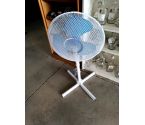 VENTILATEUR SUR PIED