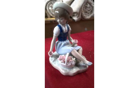 ESTATUÍLLA, , FLORERO