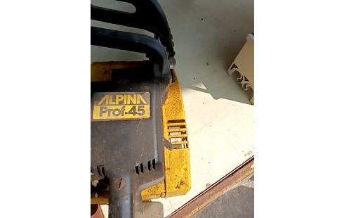 TRONCONNEUSE THERMIQUE ALPINA