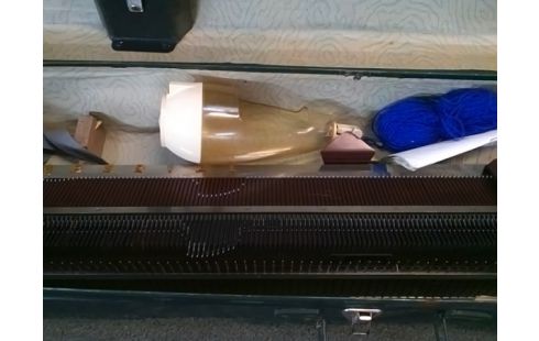 MACHINE A TRICOTER IMPERIAL KNITTAX